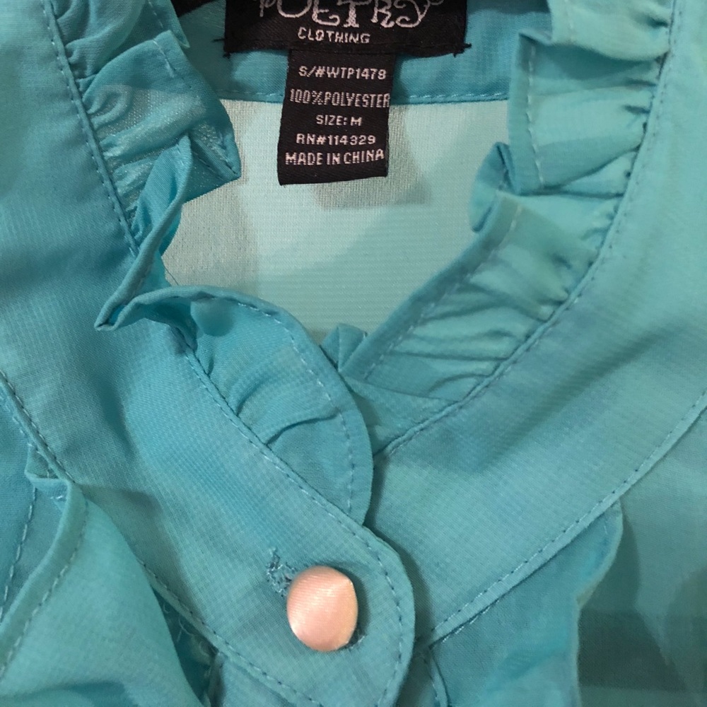 Cute Ruffles Top - Picture 3 of 6